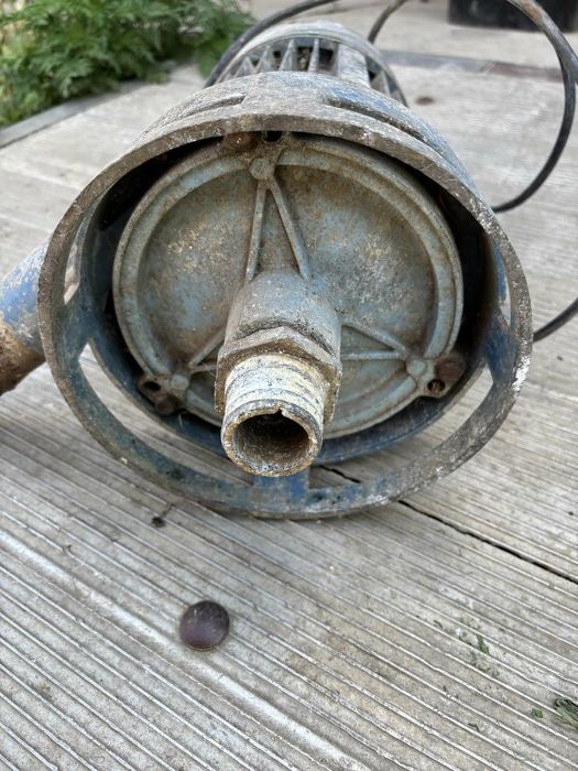 Водяной   насос .