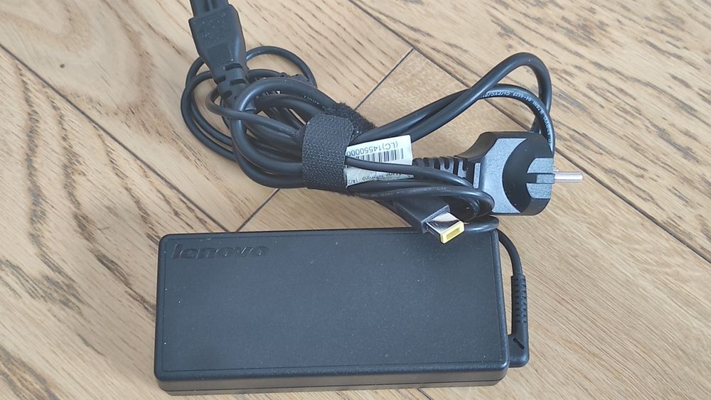 Блок живлення ноутбука Lenovo, 135W