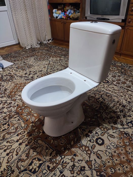 Продам унітаз Cersanit церсаніт