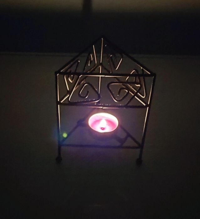 Castiçal preto oriental