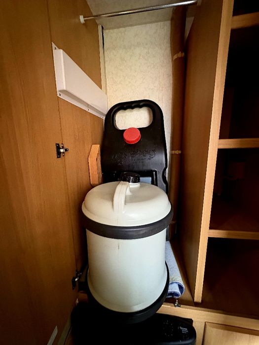 Кемпер будинок на колесах причіп дача караван Lunar хата на колесах