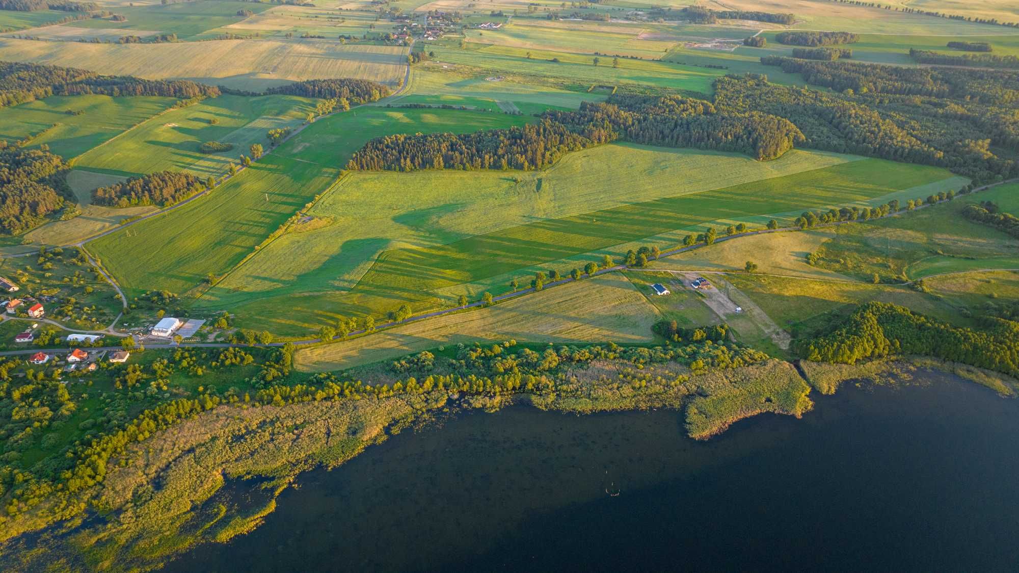 Gospodarstwo Rolne 235 hektarów na mazurach nad jeziorem Kownatki