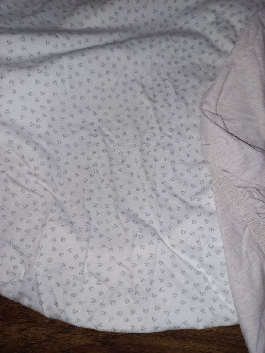Фирменные простынки на резинке Tutti Bambini в коляску кроватку