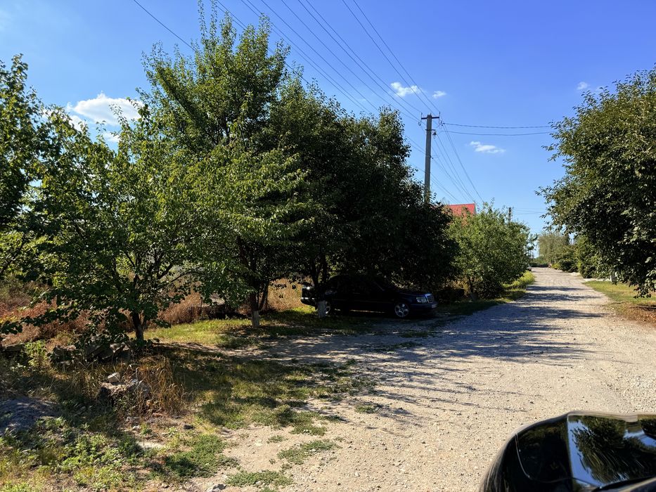 Продам участок в элитном раене Подгородного !!!