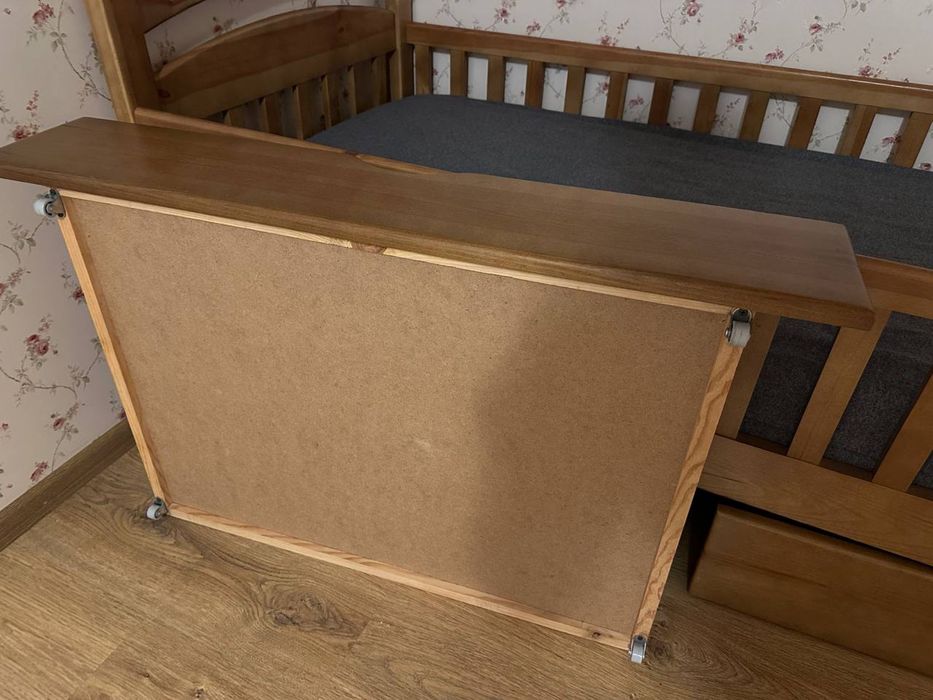 Продам підліткове ліжко