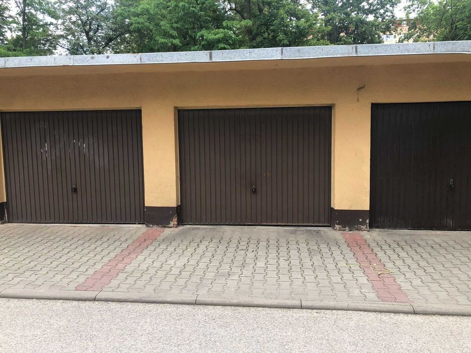 Garaż Murowany 17,4 m2 ul. Ułanów i ul. Ugorek