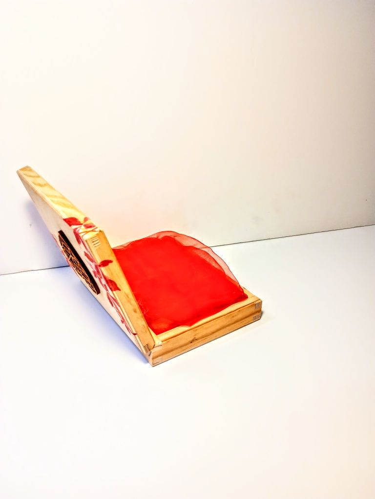 Drewniana skrzynka na koperty i obrączki