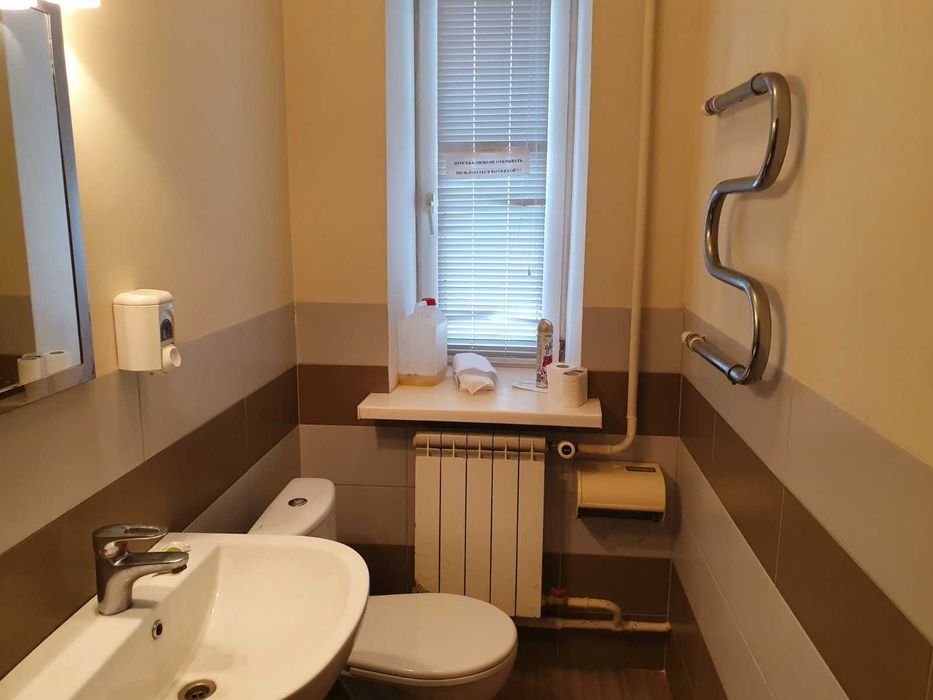 Оренда офіс + склад. Станція метро Академмістечко