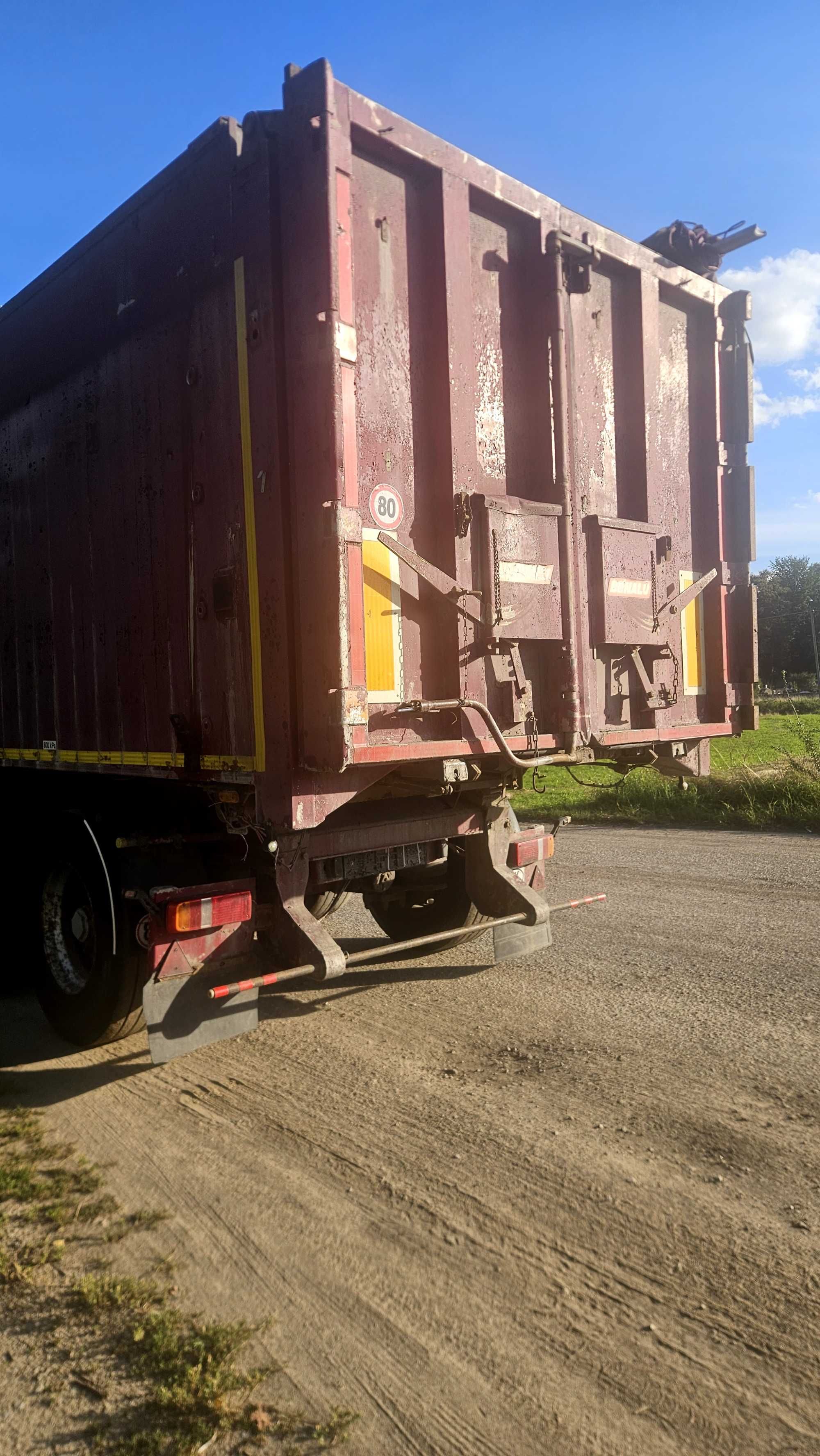 Самоскид напівпричіп50м3