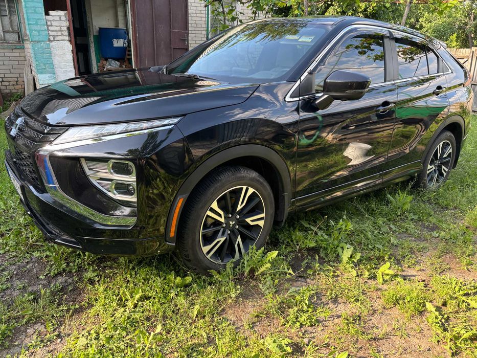 Mitsubishi Eclipse Cross 2023 SEL 1.5 (бензин) США