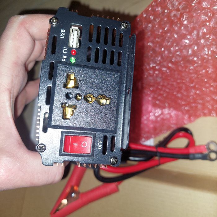 Інвертер 2000w з USB  відозмінений, але холодильник працює