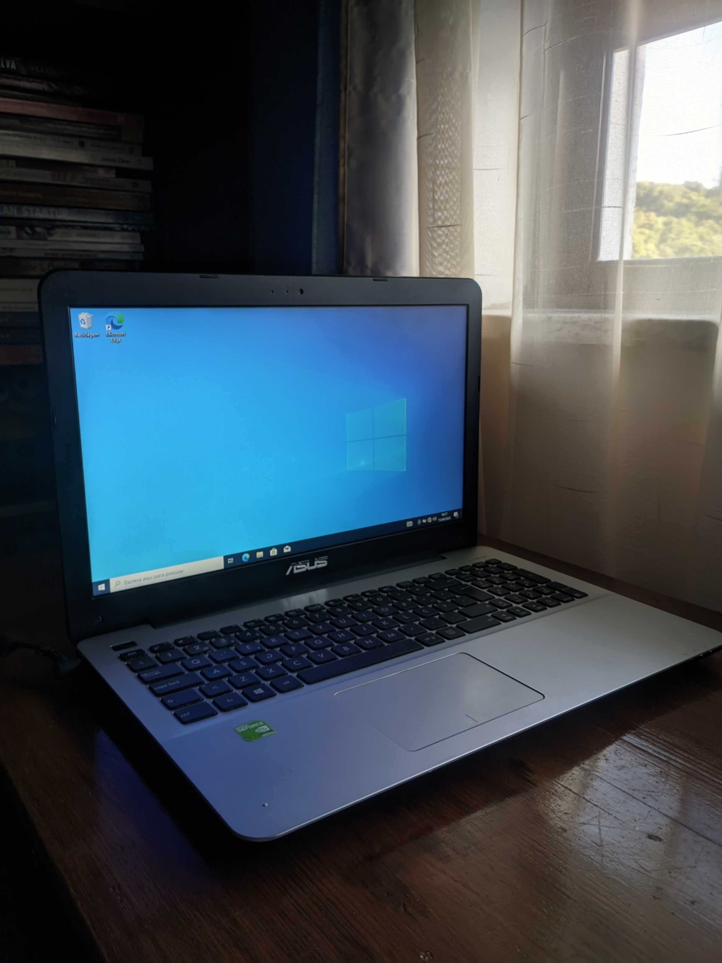 Portátil ASUS X555LJ - 920M / i3 5010U / 12GB