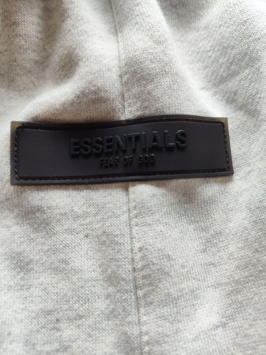 Szare spodnie essentials rozmiar S