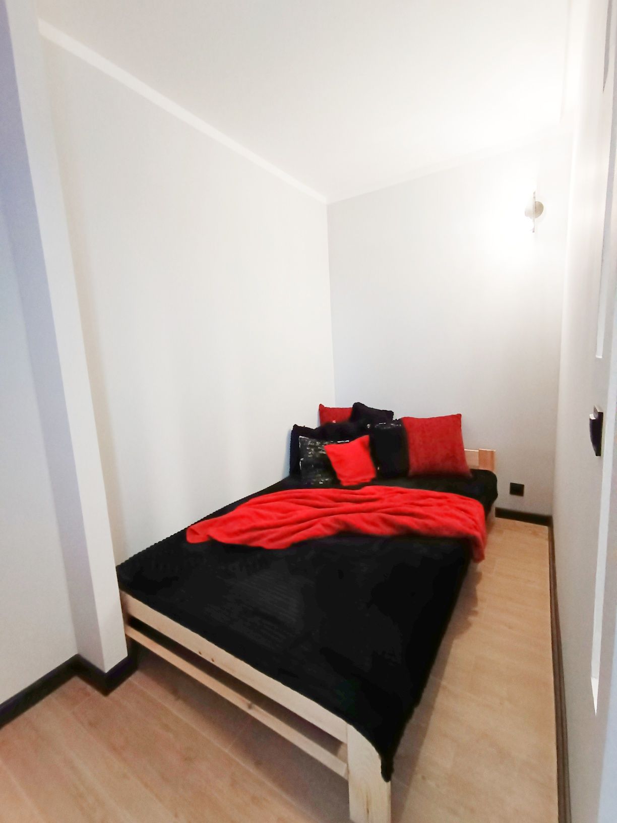 KAWALERKA z wydzieloną SYPIALNIĄ 29 m2 Centrum