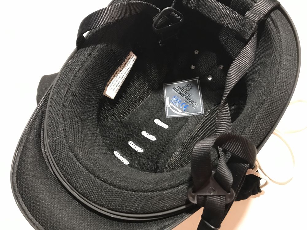 Kask jeździecki IRH * 58 * International Riding Helmets