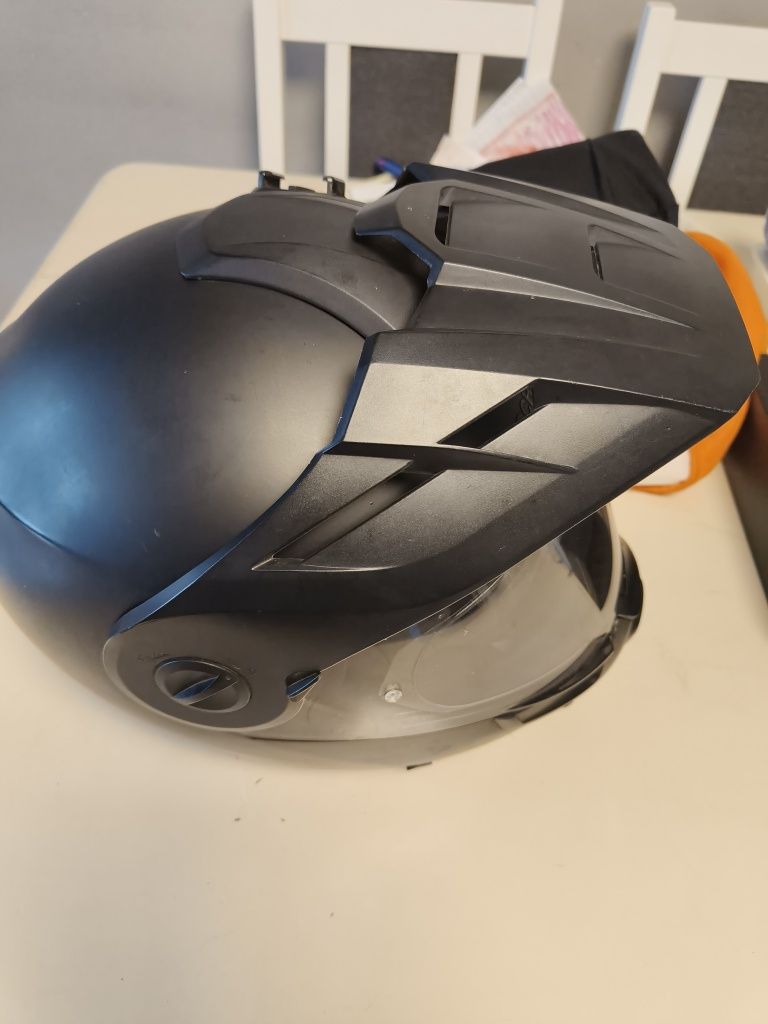 Kask Schubert z intercomem blututh