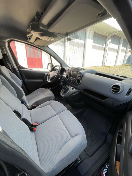 Peugeot partner de 2016 em muito bom estado