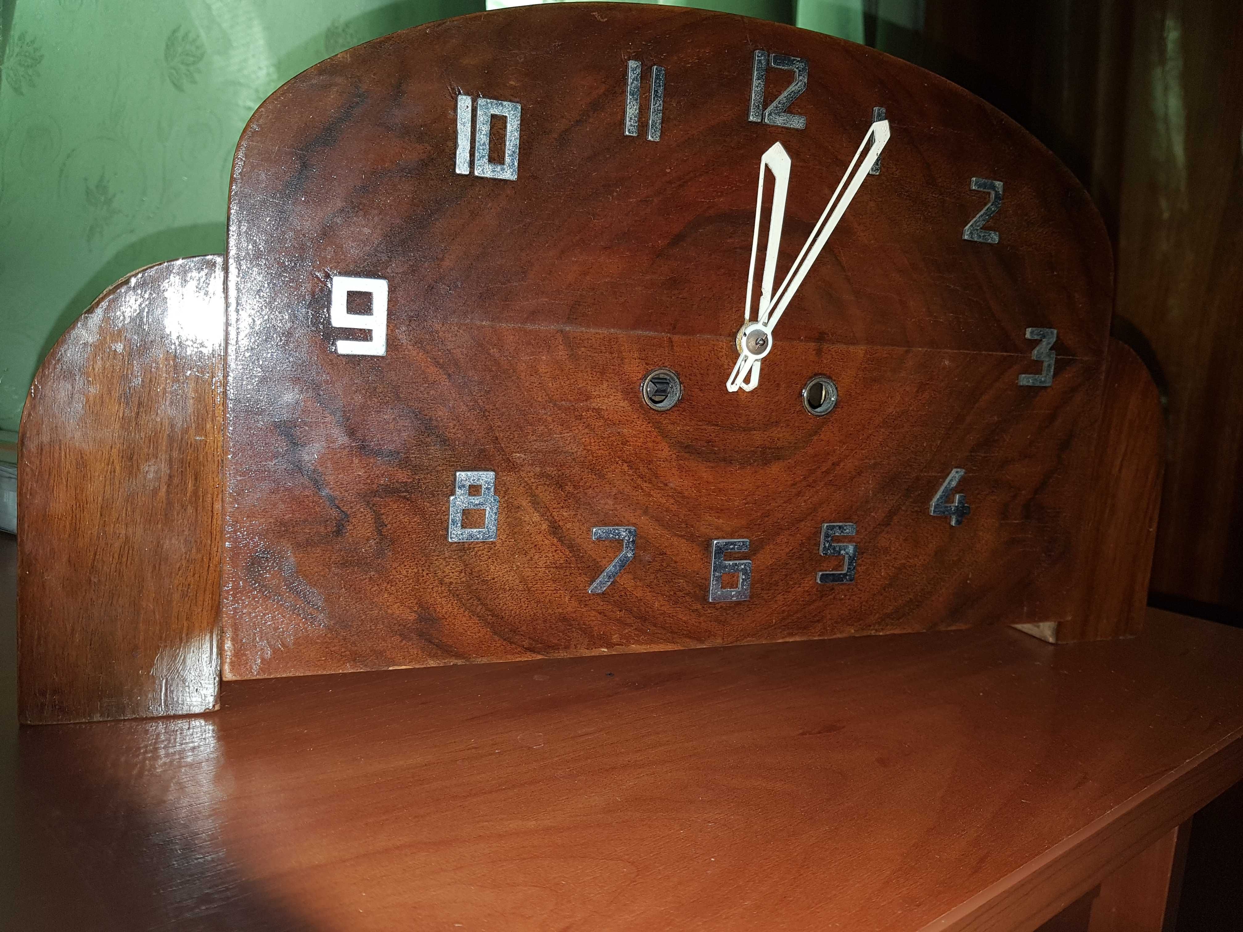 Антикварные настольные механические часы с боем (Германия 30-е годы)