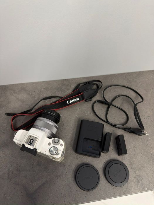 Фотоапарат Canon EOS M50 Mark II + 15-45 IS STM Kit (White)