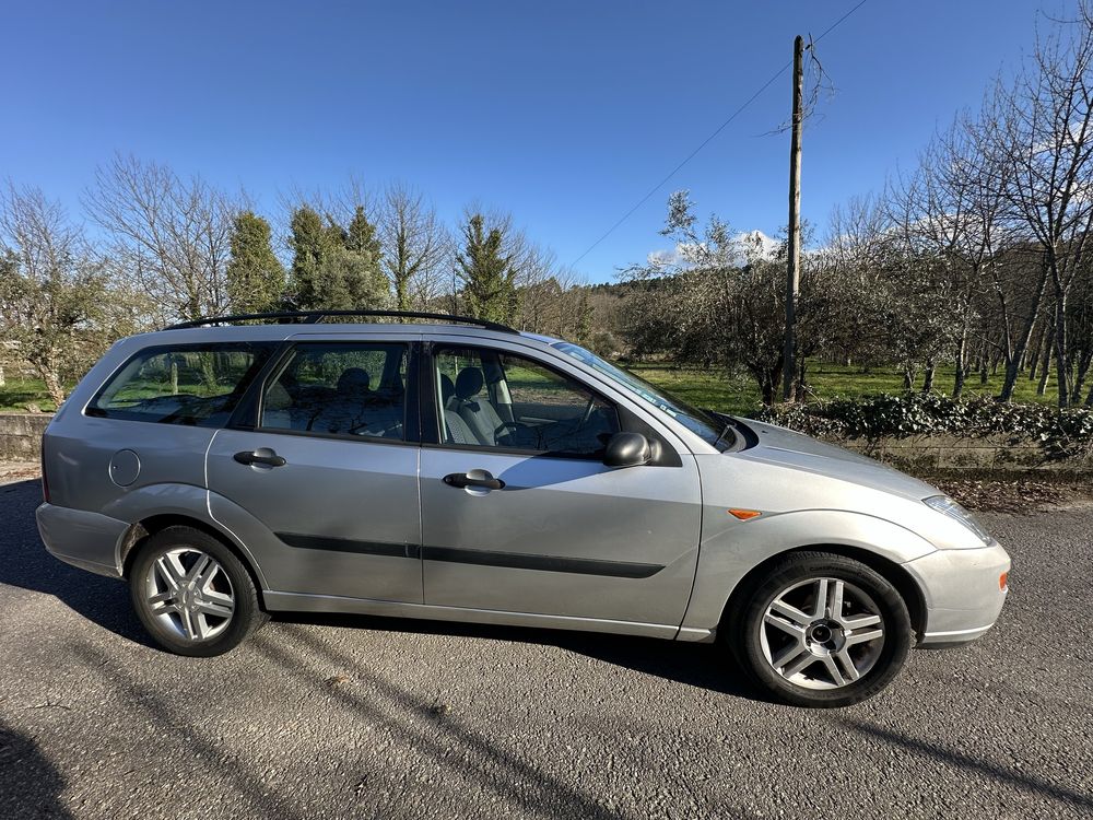 Ford Focus 1.8 90cv