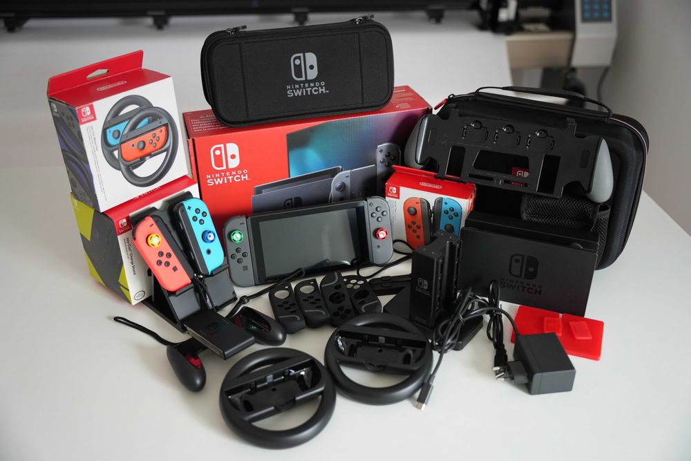 Konsola Nintendo Switch + akcesoria