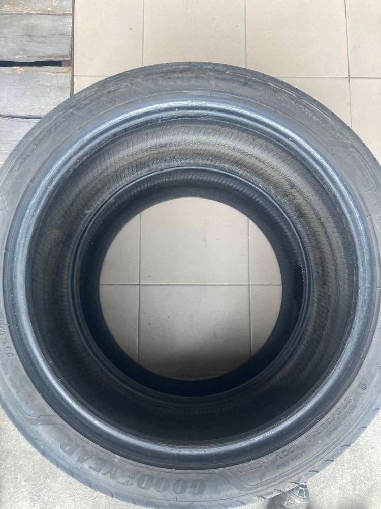 Goodyear eagle f1 275 35 19 r19 run flat