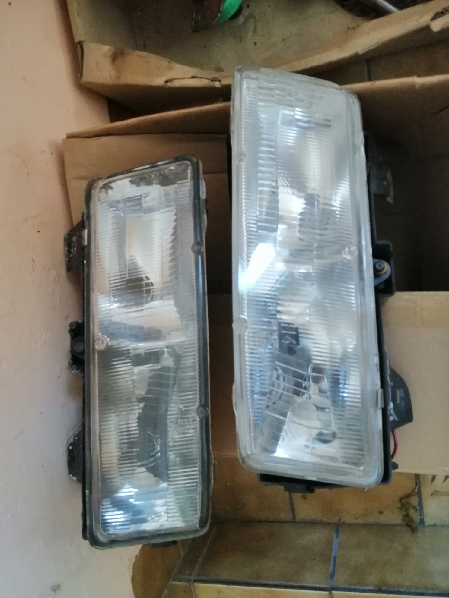 Lampy przednie do modelu Pontiac