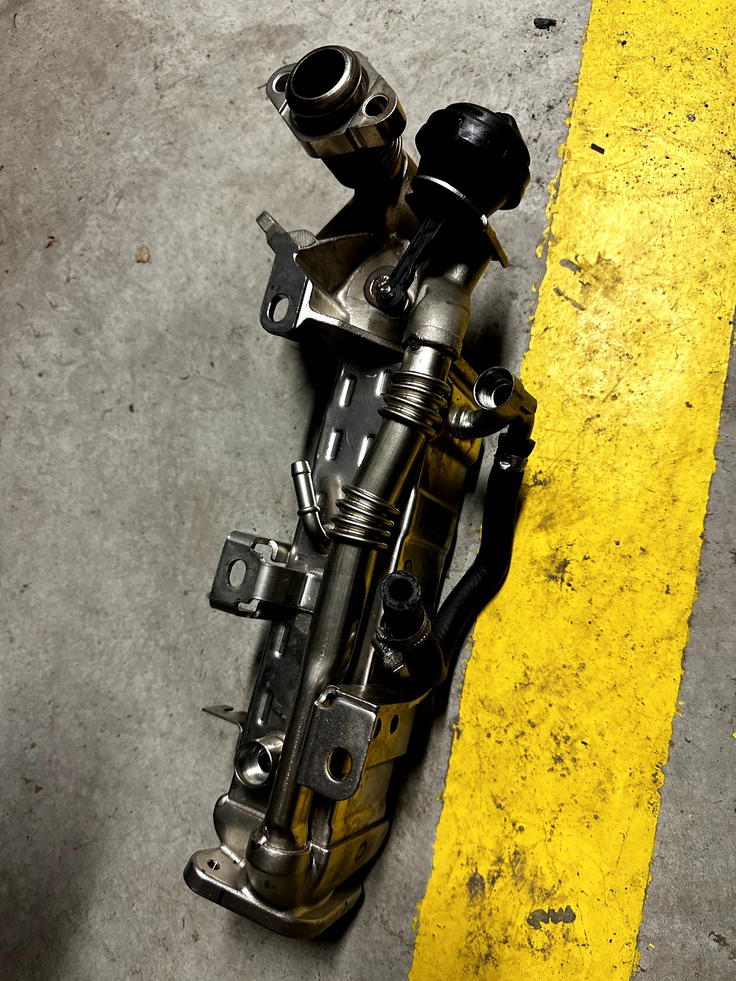 BMW Chłodnica spalin Chłodniczka EGR n57 n47 F10 F11 F30 F31 F20 F15