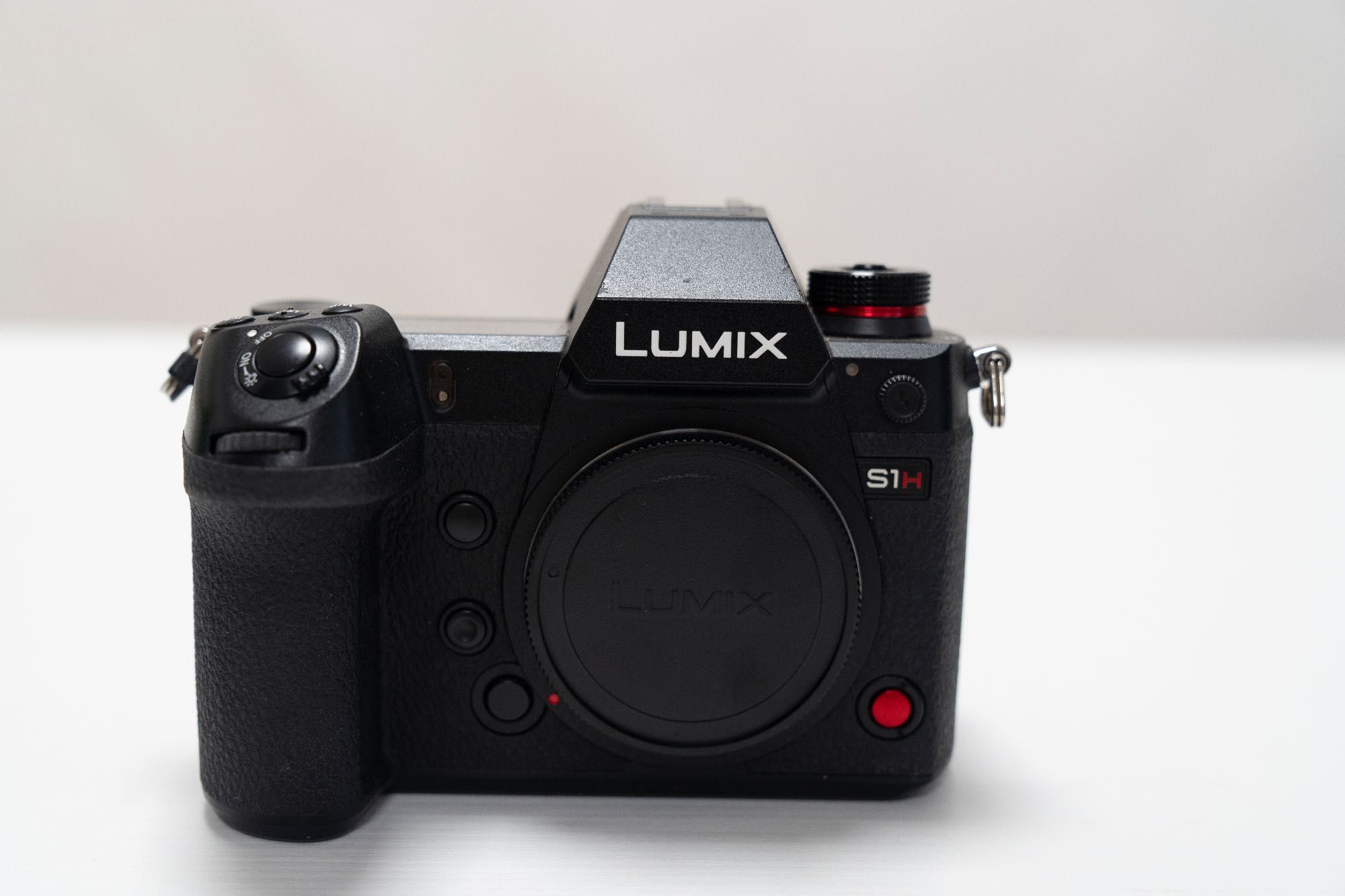 Lumix S1H + 2 Baterias originais e Cage