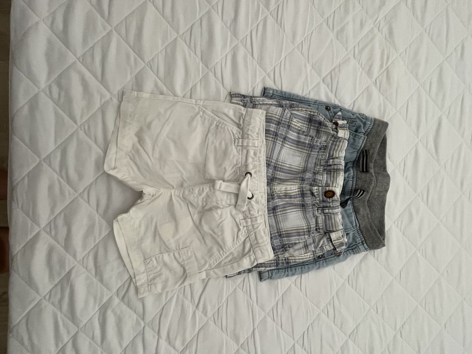 Pack 3 calções para bebé tamanho 6-9 meses