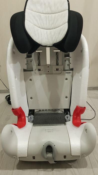 Автокресло детское Britax Romer Advansafix 3 SICT группа 1-3 (9-36 кг)