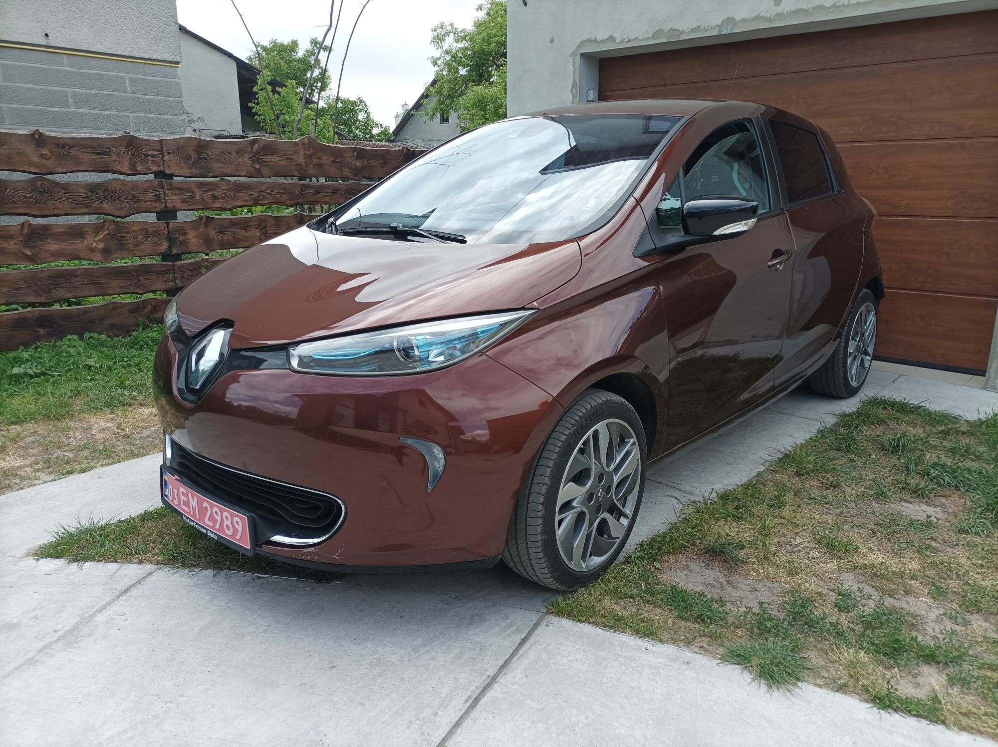 Продається електроавтомобіль renault zoe