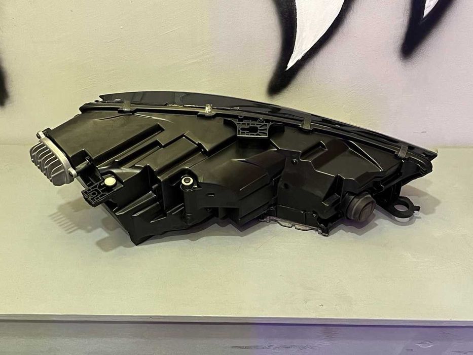 Фара Audi A4 B9 full led USA ліва