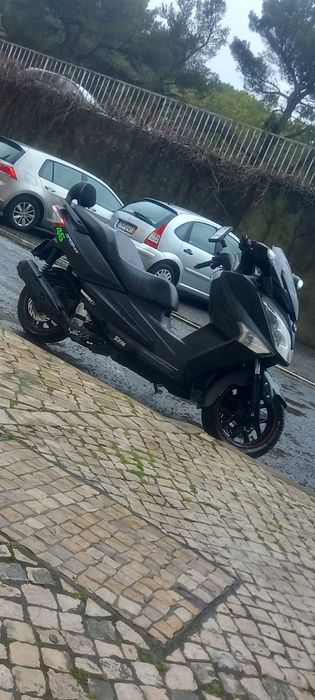 Scooter Sym GTS sport 15cv (11kw)