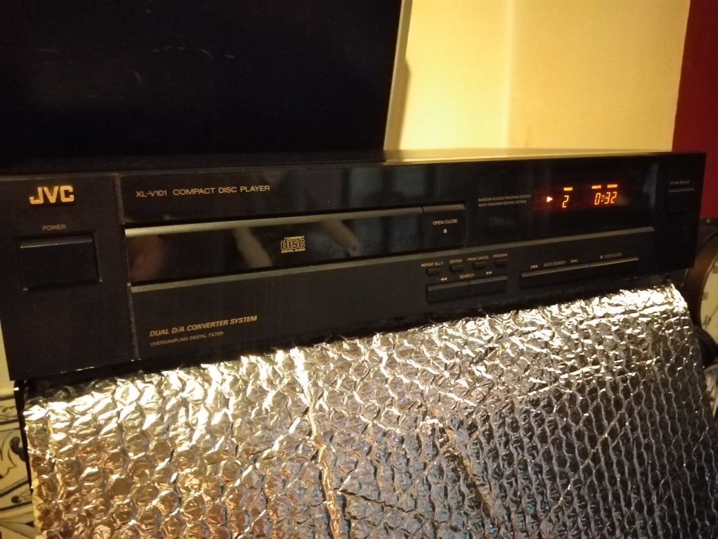 Leitor de Cds JVC, mod XLV 101