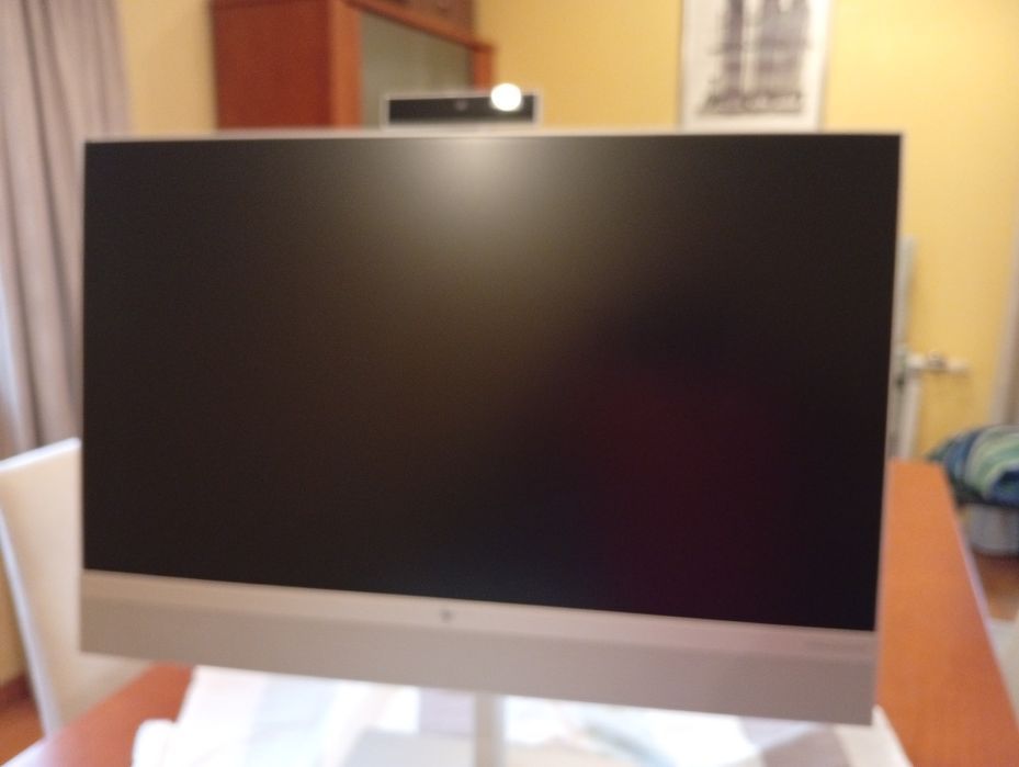 Computador All-in-One HP EliteOne 840 G9 - NOVO