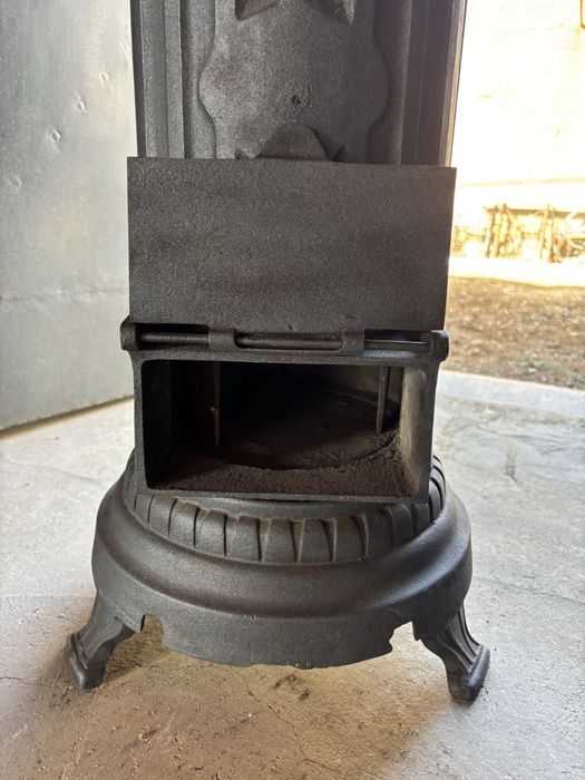 Salamandra antiga em ferro fundido LOMA - Bom Estad