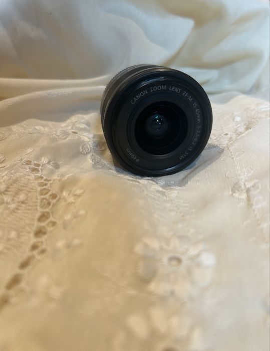 Canon EOS M10 + Lente 15-45mm