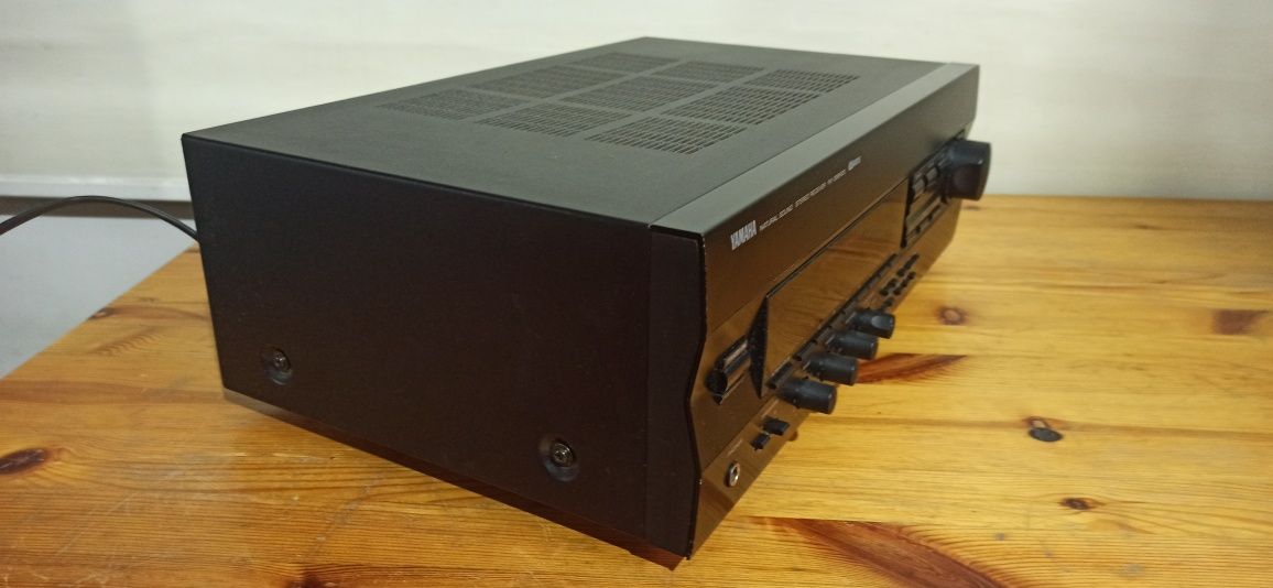 Solidny Amplituner YAMAHA RX-V393 RDS