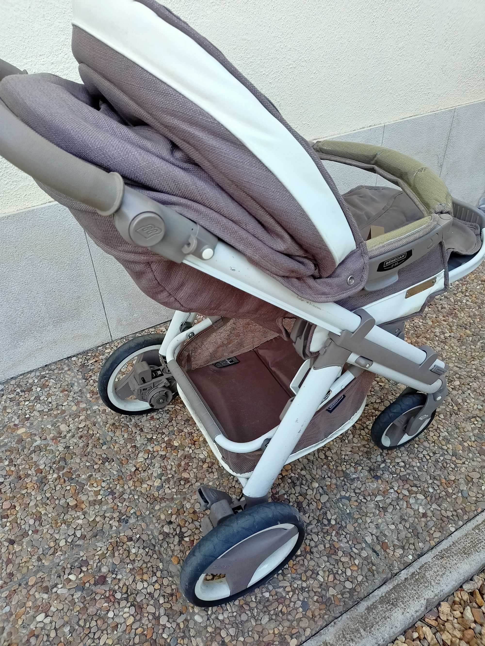 Carro de passeio, ovo e isofix, Bebecar em ótimo estado.