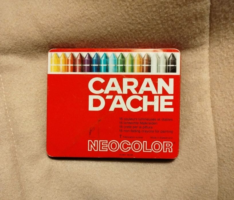 15 lápis de cera Caran d'Ache