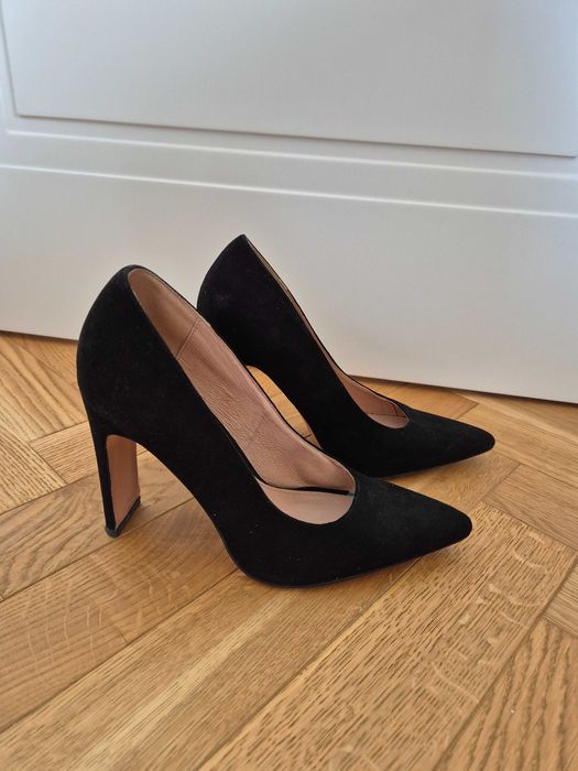 Buty na obcasie czarne, KAZAR STUDIO Rozmiar 39