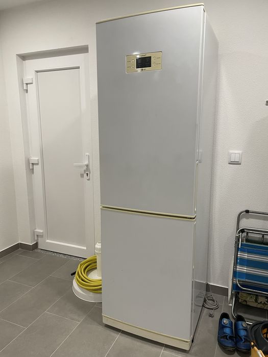 Vendo frigorifico  LG combinado no frost