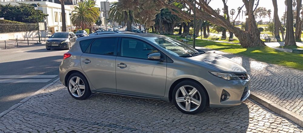 Toyota Auris 1.4 D4D com 139000 km
