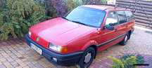 VOLKSWAGEN PASSAT . 1988 року випуску . Універсал . Червоного коляру
