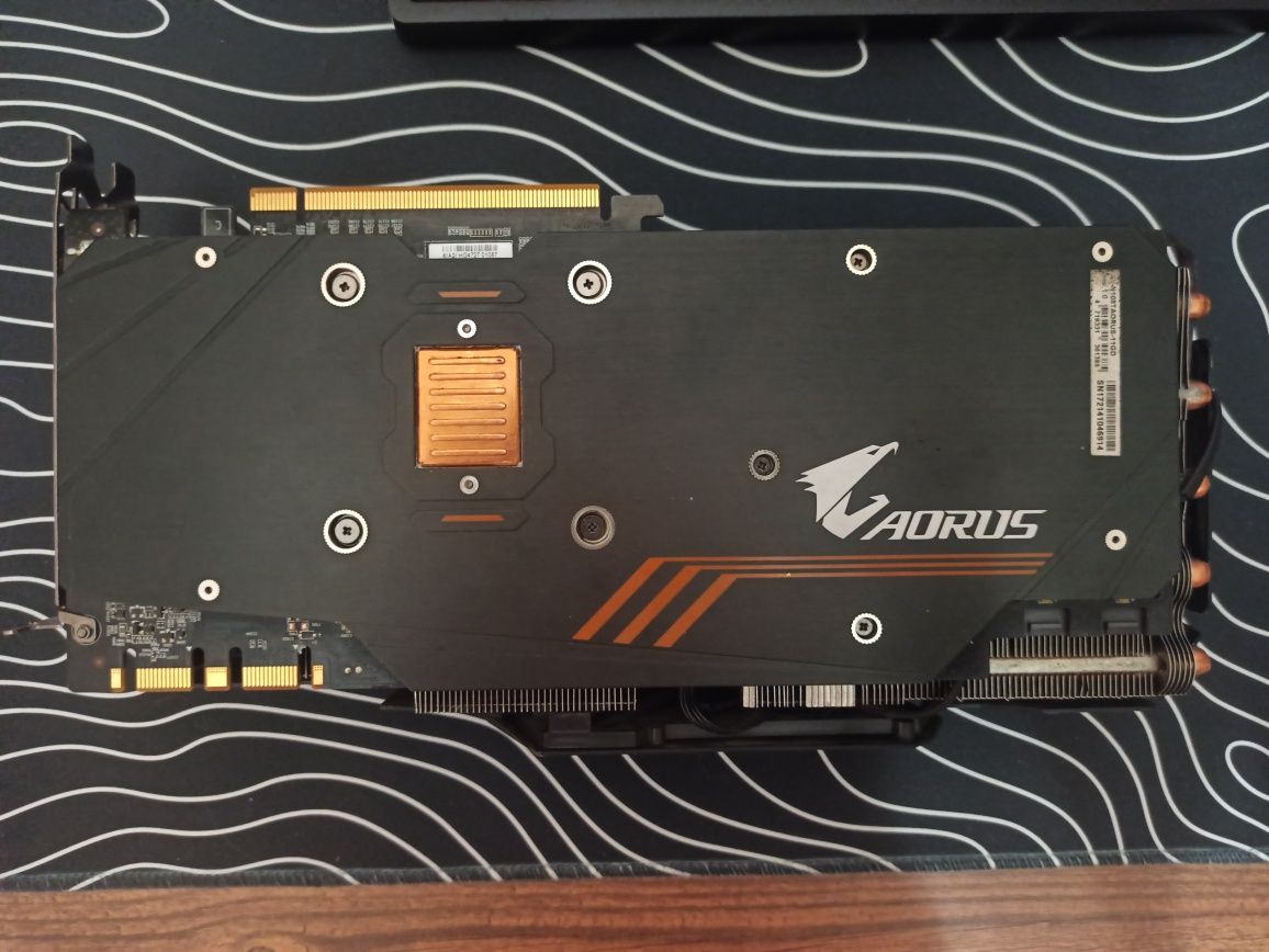 Продам ігрову відеокарту Gigabyte Aorus GTX 1080 Ti 11G