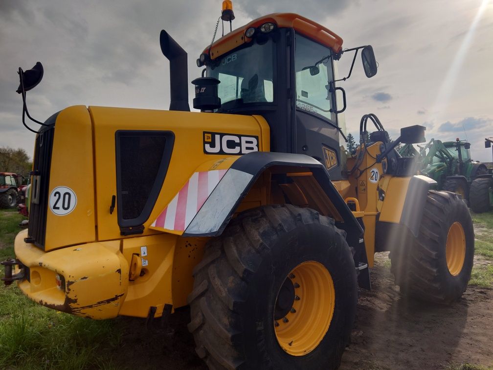 Ładowarka JCB 426 HTAgri 14 ton koła rolnicze 40 km/h