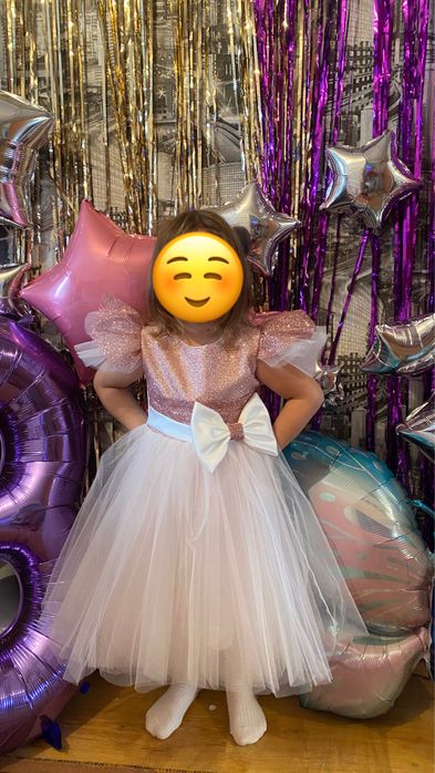 Святкова сукня для дівчинки