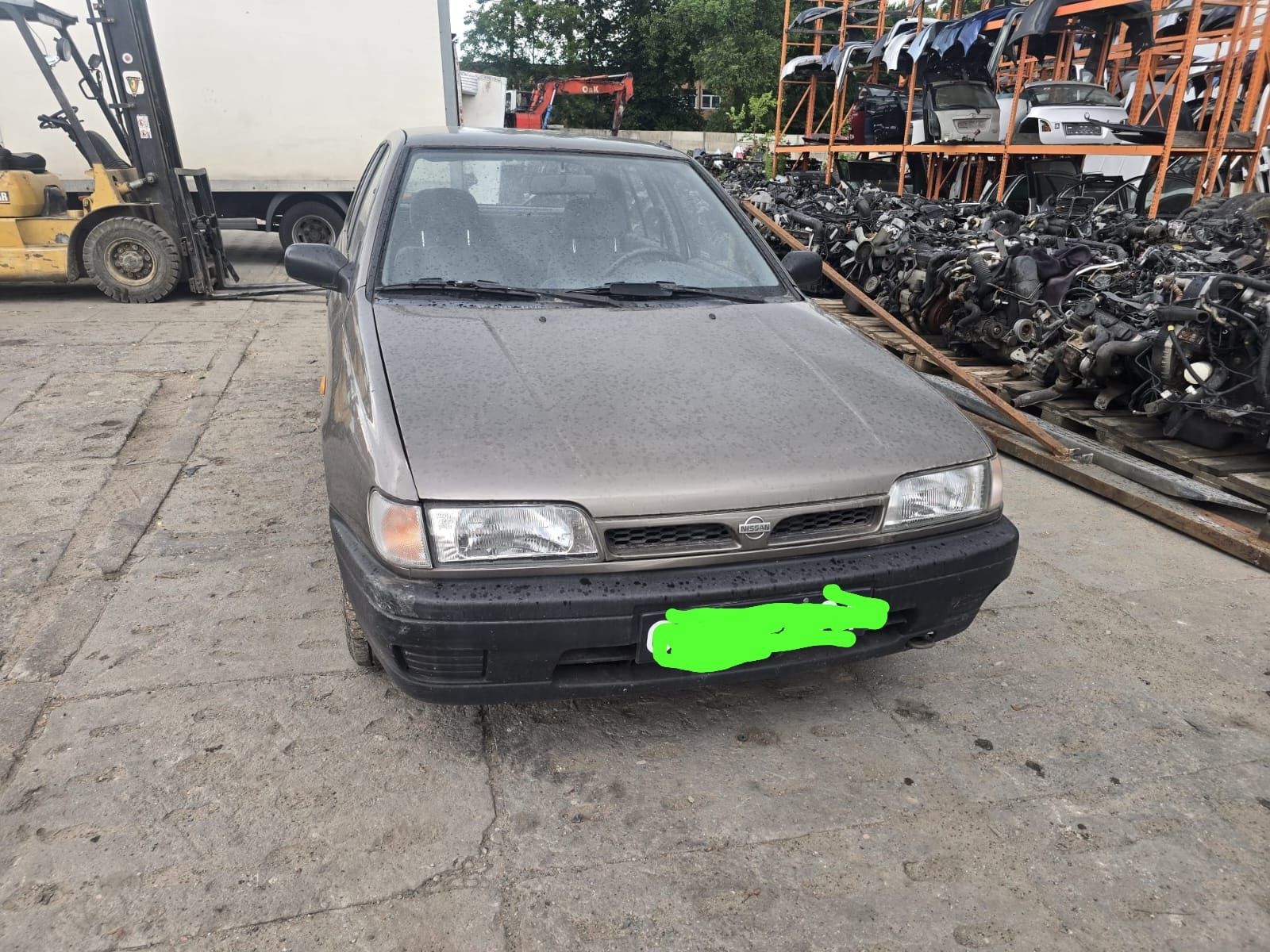 Nissan sunny 92r. 1.4b