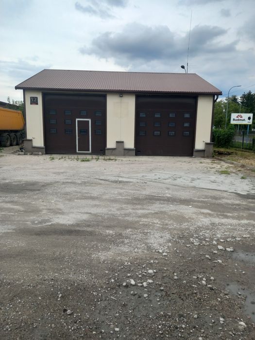 Wynajmę lokal użytkowy 140m2 ul.Mazowiecka 12